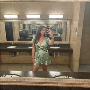 Meet your Posher, Sydney